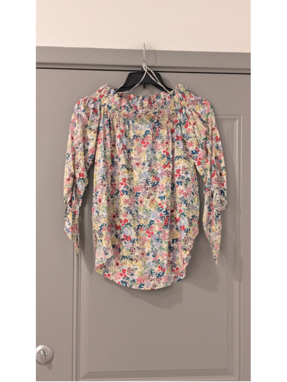 Women's H & M Floral Off-Shoulder Blouse S White